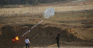 Palestinians Prep 5,000 Kite Bombs in Gaza to Mark End of Ramadan